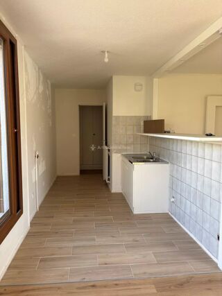 Appartement à louer 3 pièces 70 m²