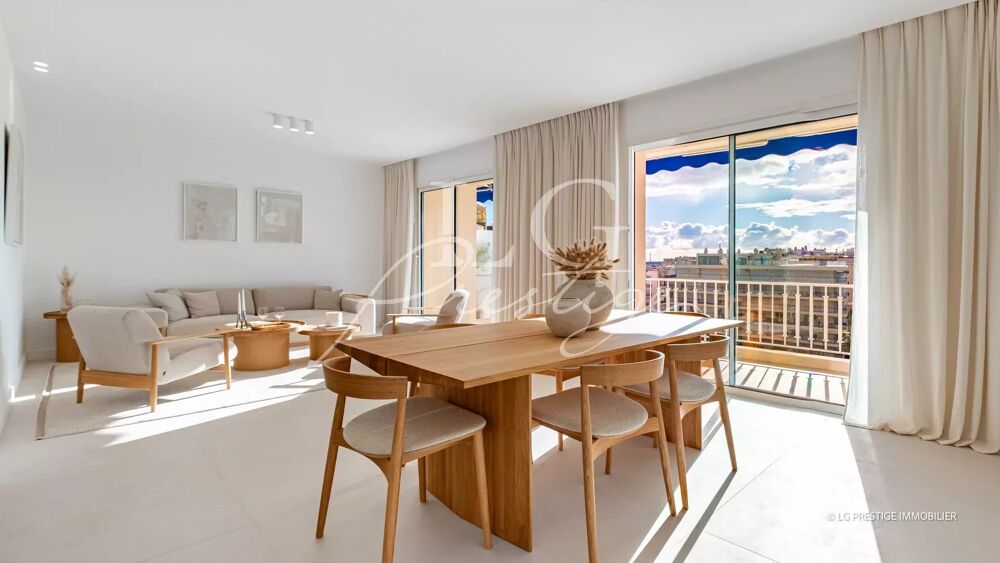 Appartement Traversant Rénové  Élégance et Vue Panoramique Mer