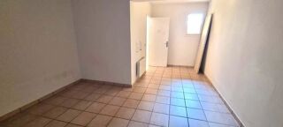  Appartement à louer 3 pièces 65 m²