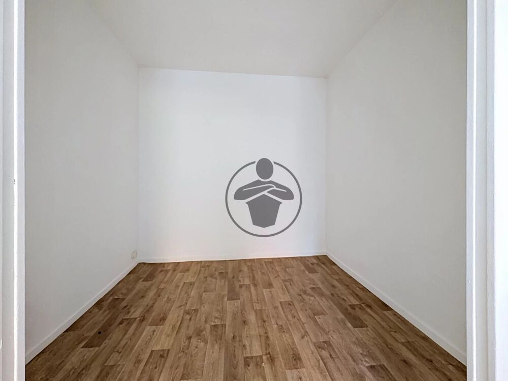 Location Appartement T3 RDC CENTRE VILLE AVEC COUR Saint-quentin