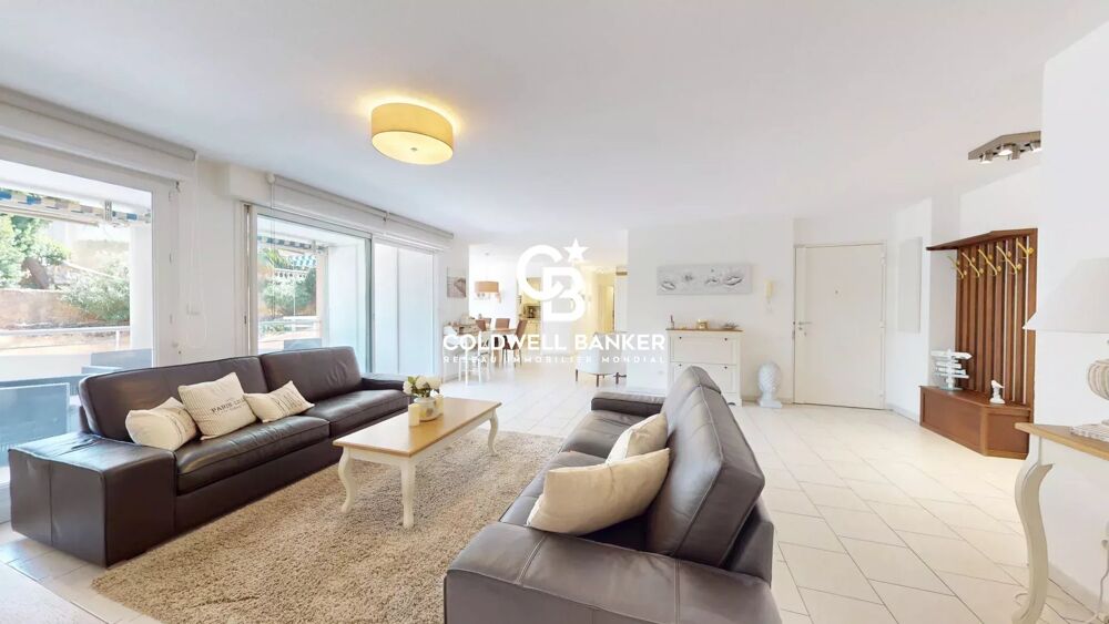 Spacieux appartement avec terrasses et double garage, à deux pas