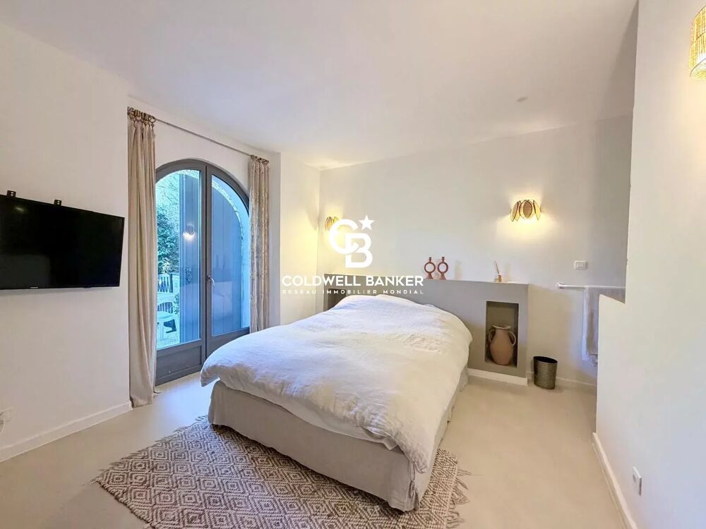 Vente Maison Mas provençal rénové avec piscine privée à Gassin Gassin