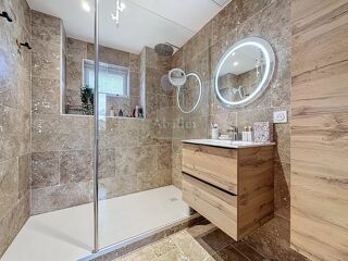  Maison � vendre 9 pi�ces 268 m�