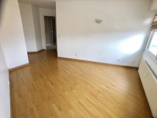  Appartement � louer 4 pi�ces 160 m�