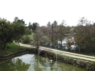  Maison à vendre 10 pièces 550 m²