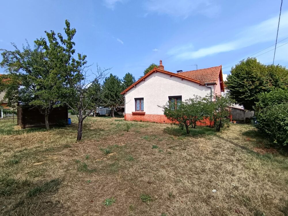 Maison 90 m² de plain-pied à rénover à BRASSAC LES MINES