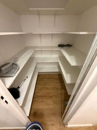  Appartement à louer 4 pièces 10 m²