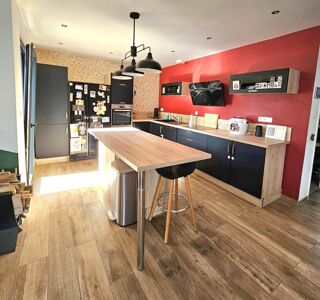  Maison  vendre 6 pices 165 m