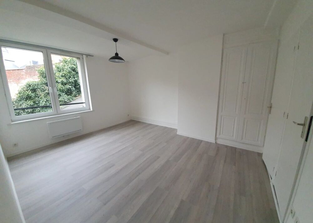 Location Appartement Appartement  rénové centre ville à SAINT-OMER Saint-omer