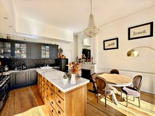 Vente Appartement CHARTRONS - APPARTEMENT DE 133 M² – RÉNOVATION D'ARCHITECTE Bordeaux