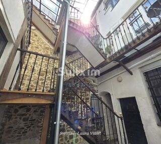  Immeuble à vendre 9 pièces 313 m²