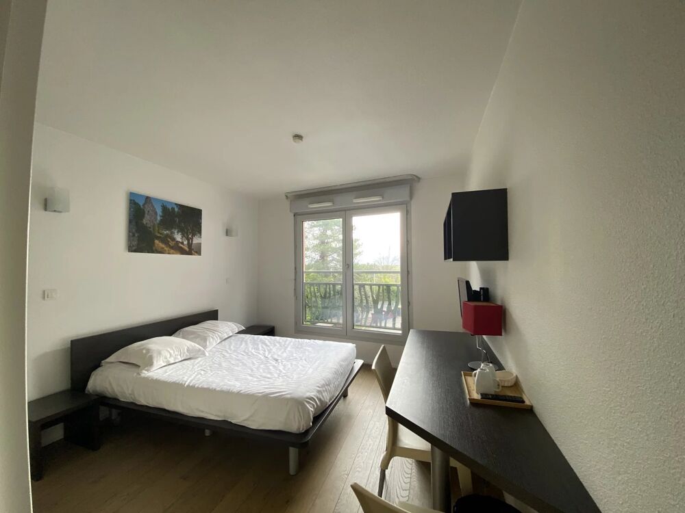VALENCE - STUDIO LMNP