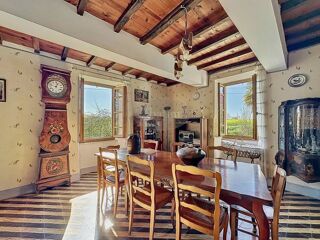  Villa  vendre 8 pices 190 m