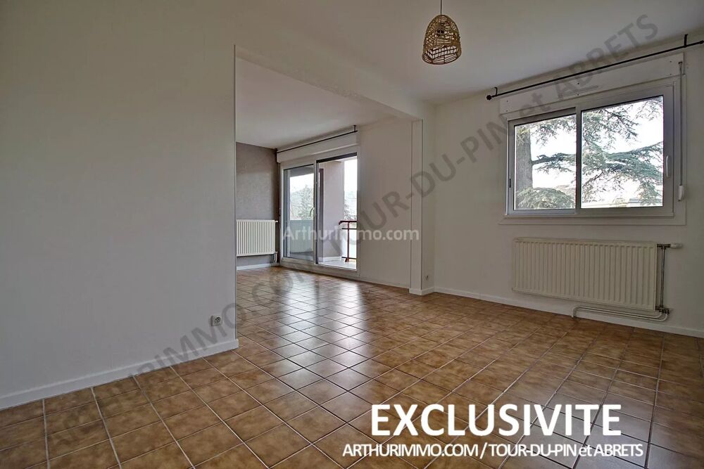 RIVES, Appartement T3 (ex T4) + Balcon + Garage + Cave