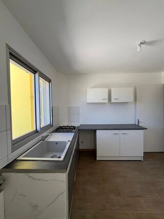  Appartement à louer 4 pièces 78 m²