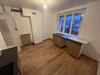  Appartement à louer 5 pièces 109 m²