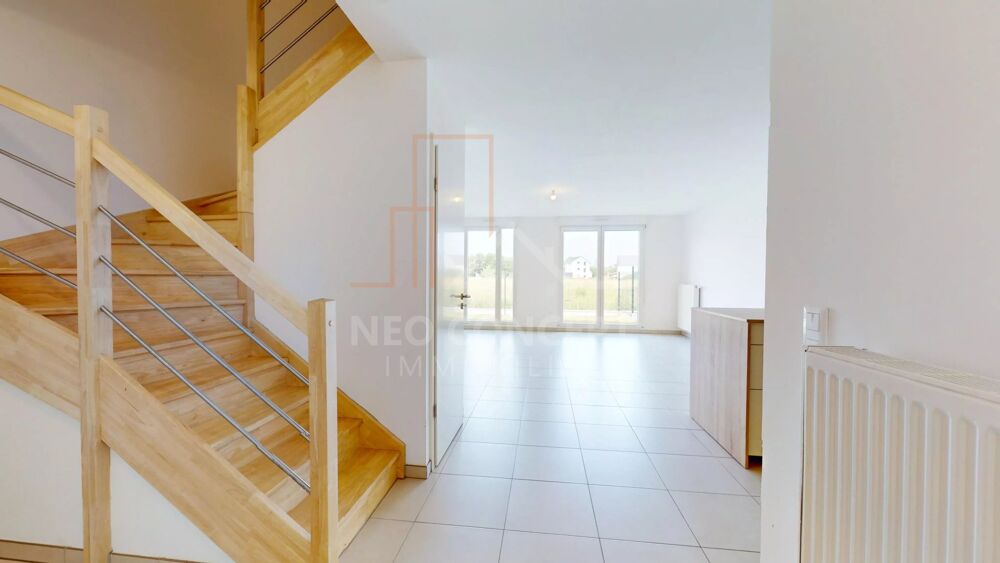Vente Maison Maison accolée récente de 109 m² avec jardin, garage et garantie Sessenheim