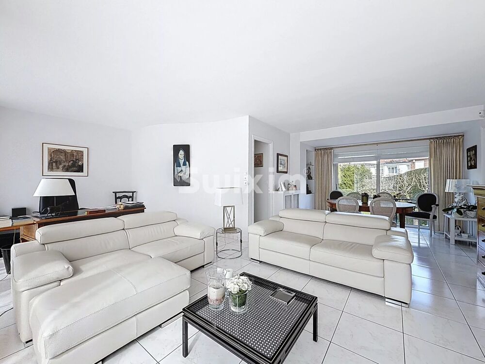 Maison individuelle avec jardin, garage double et potentiel