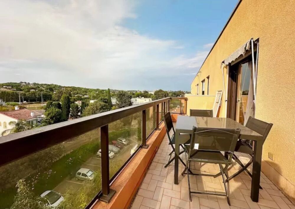 Location Appartement Studio de 30 m² avec terrasse de 10m² Golfe-juan