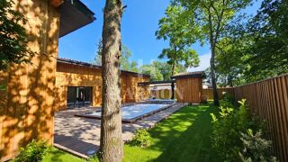  Villa � vendre 6 pi�ces 230 m�