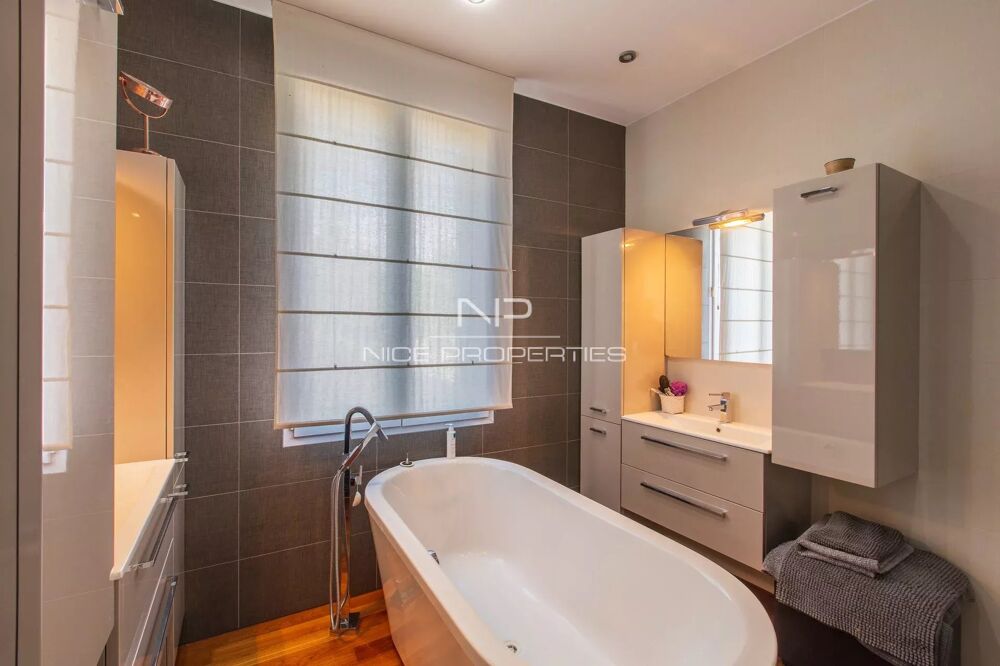  vendre  Villa Nice (06200)