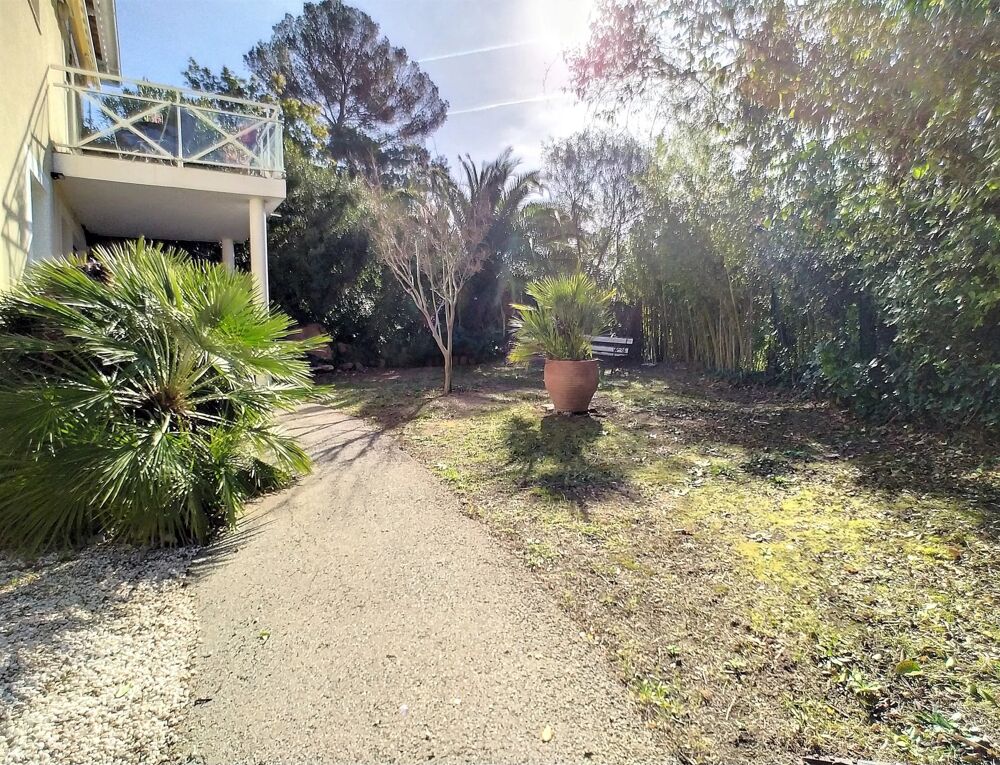 Location Appartement Rare St Raphael Valescure Appartement en RDJ en Location Saint-raphaël