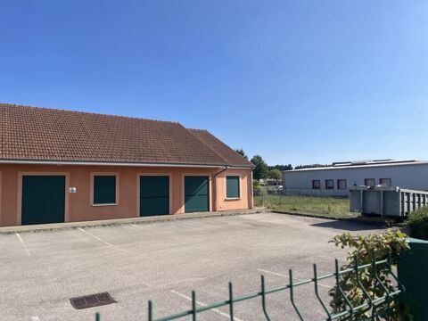 Local commercial loué avec terrain attenant 95000 52200 Saints-geosmes