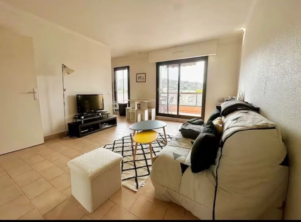 Location Appartement Studio de 30 m² avec terrasse de 10m² Golfe-juan