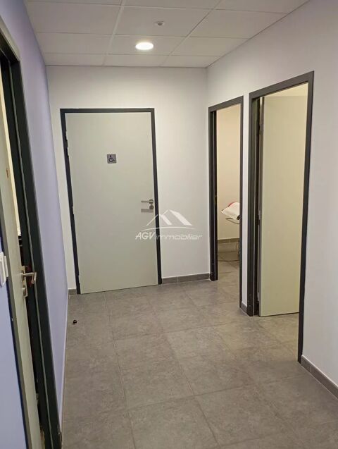   Local commercial Cabinet médical 