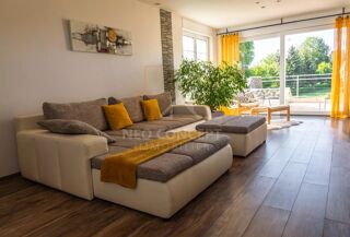  Appartement à louer 3 pièces 90 m²