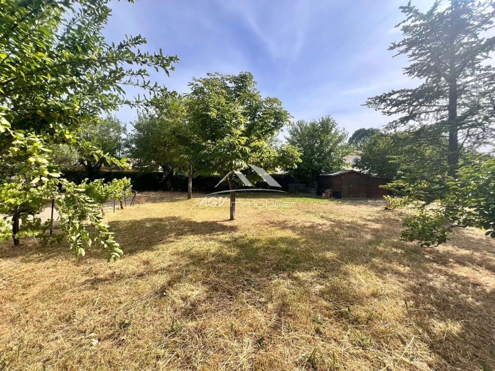 Vente Terrain Terrain constructible plat d'environ 1500 m² Les plans