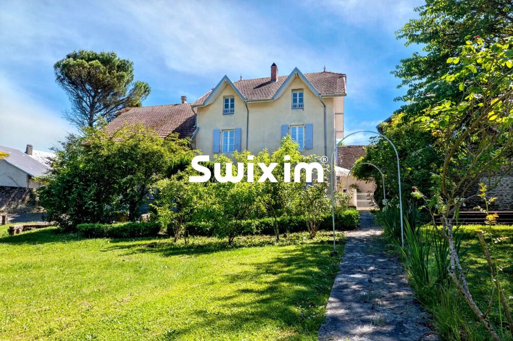Maison de Village  Grand volume 190 m² + dépendance 100 m²  Te