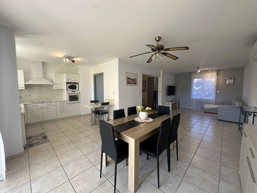 Appartement T3 bis en rez-de-jardin d'une résidence avec piscine