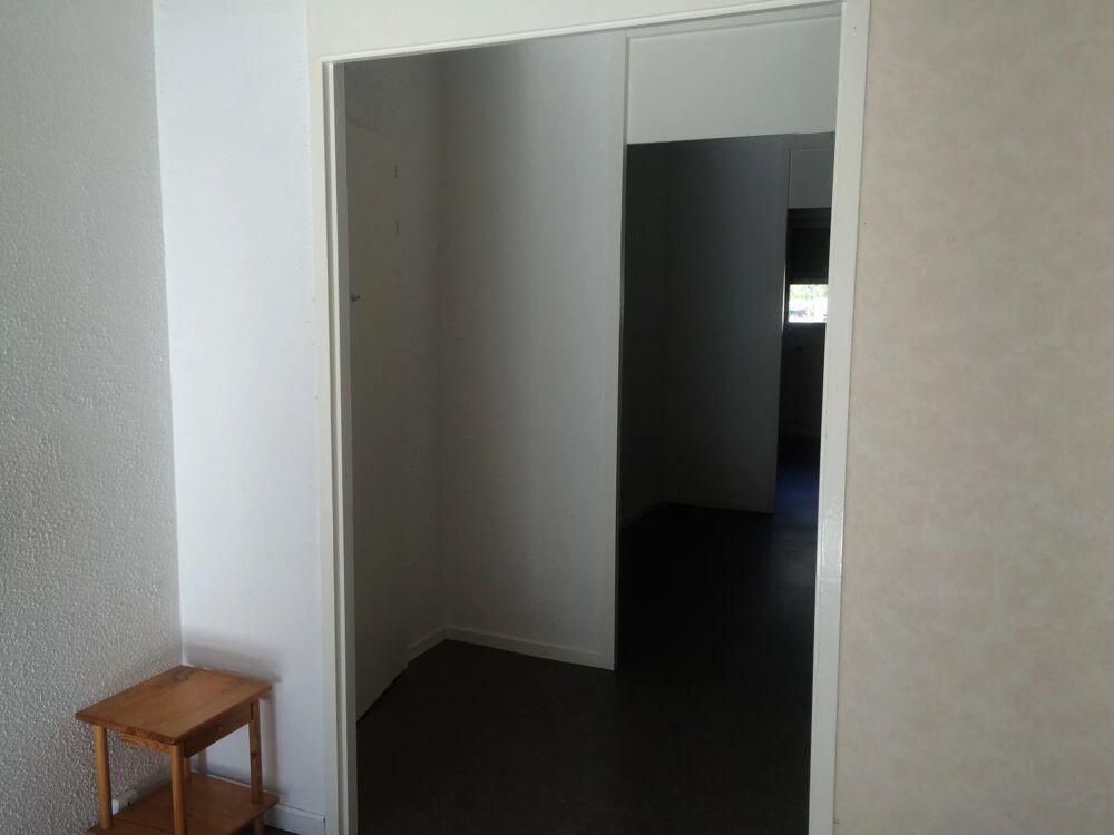 Location Appartement F2 4ème étage - SALLANCHES-Vouilloux (Gentianes) - 60 m² Sallanches