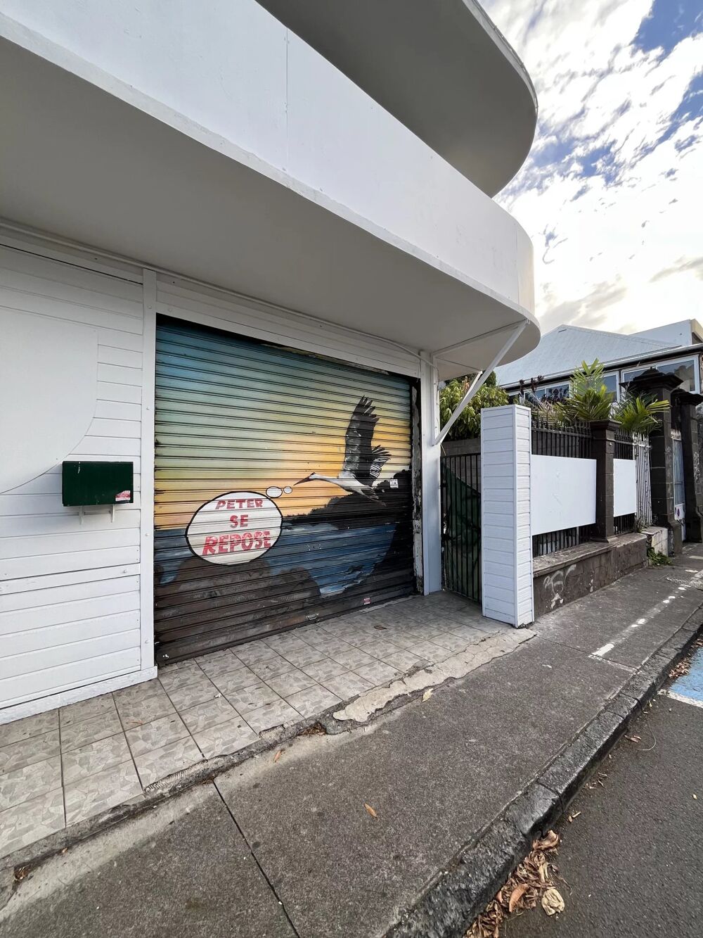   VP4801 LOCAL 99m² – SAINT-PIERRE CENTRE-VILLE 