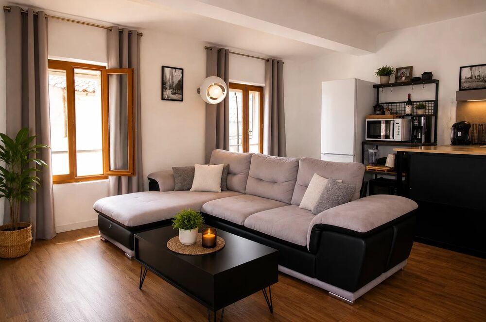 DRAGUIGNAN-DUPLEX T3 60 M²- DERNIER ÉTAGE RÉNOVÉ-VENDU MEUBLE -C