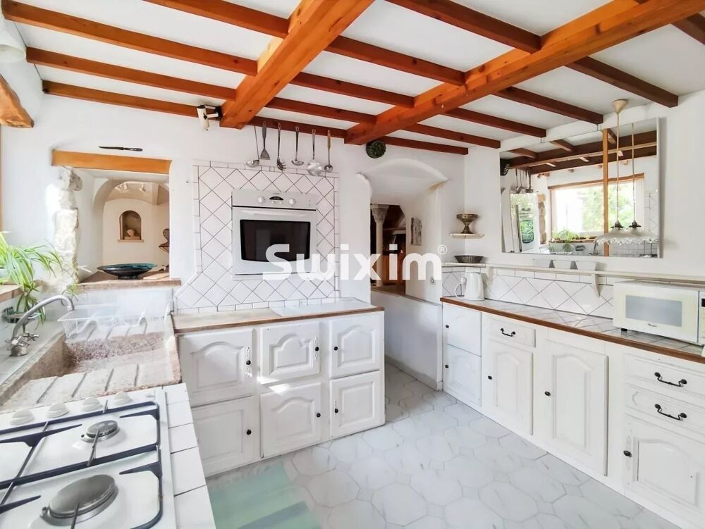 Vente Maison Belle propriété  de 2 maisons avec piscine, 8 chambres, terrain Saint-montan