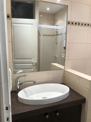  Appartement à louer 2 pièces 31 m²