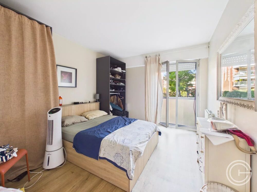 Location Appartement 3 PIECES VIDE AVEC PARKING - 17 BD DELFINO - NICE TNL Nice