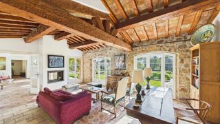  Villa à vendre 8 pièces 249 m²