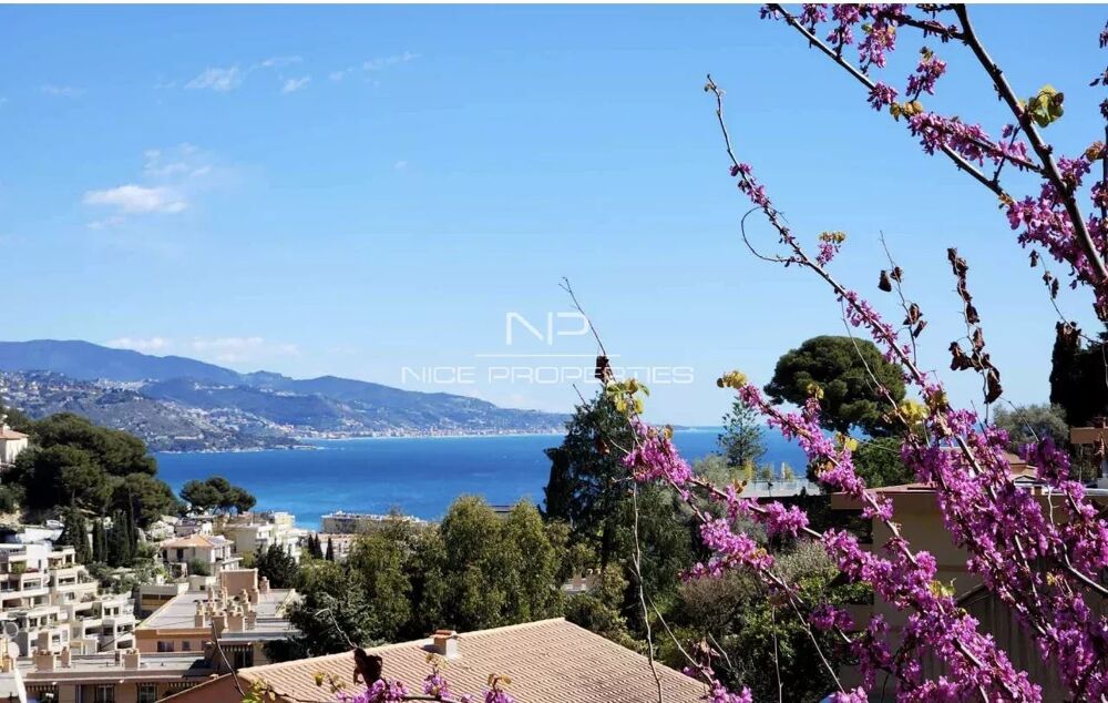 Vente Maison Roquebrune Cap Martin, Villa rénovée avec piscine et vue mer, da Roquebrune-cap-martin