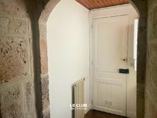  Appartement à louer 2 pièces 63 m²