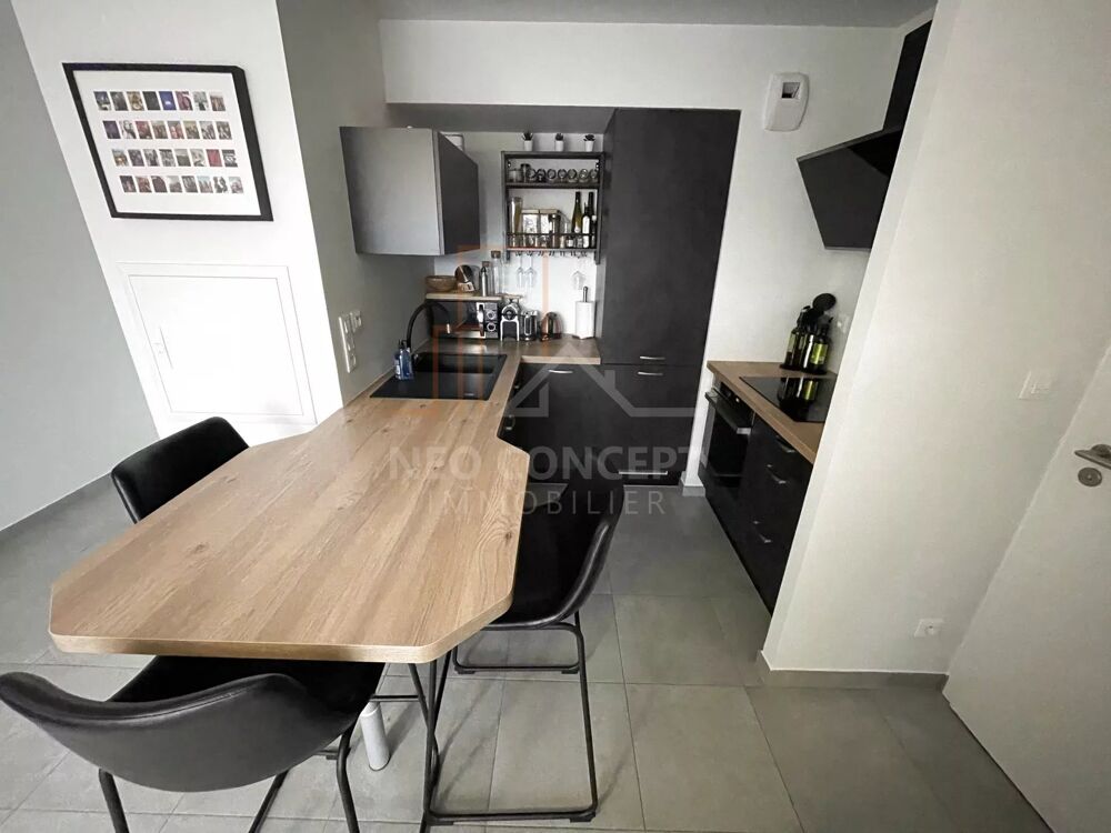 Location Appartement Beau 2 pièces d'environ 40 m2 habitables avec deux parkings et t Gries