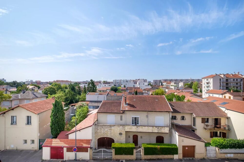 Vente Appartement À vendre – Très beau T3 de 70 m² avec terrasse plein sud – Ville Villeurbanne