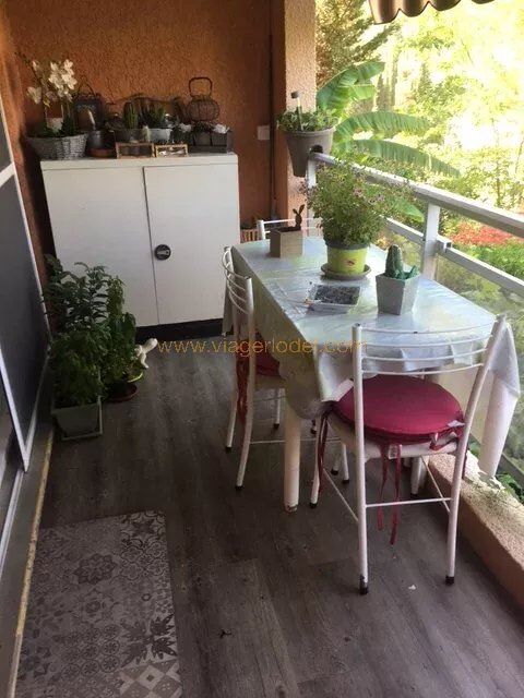   Rf. : 9801 - VIAGER OCCUPE - LA TRINITE (06) Appartement - 2 pice(s) - 53 m