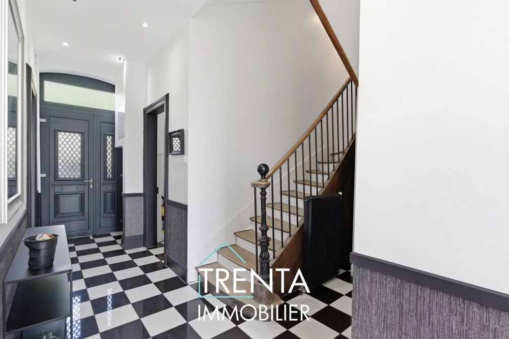 Vente Villa Superbe maison de caractère à Tullins de 260 m² avec piscine Tullins