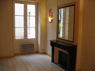  Appartement à louer 1 pièce 28 m²