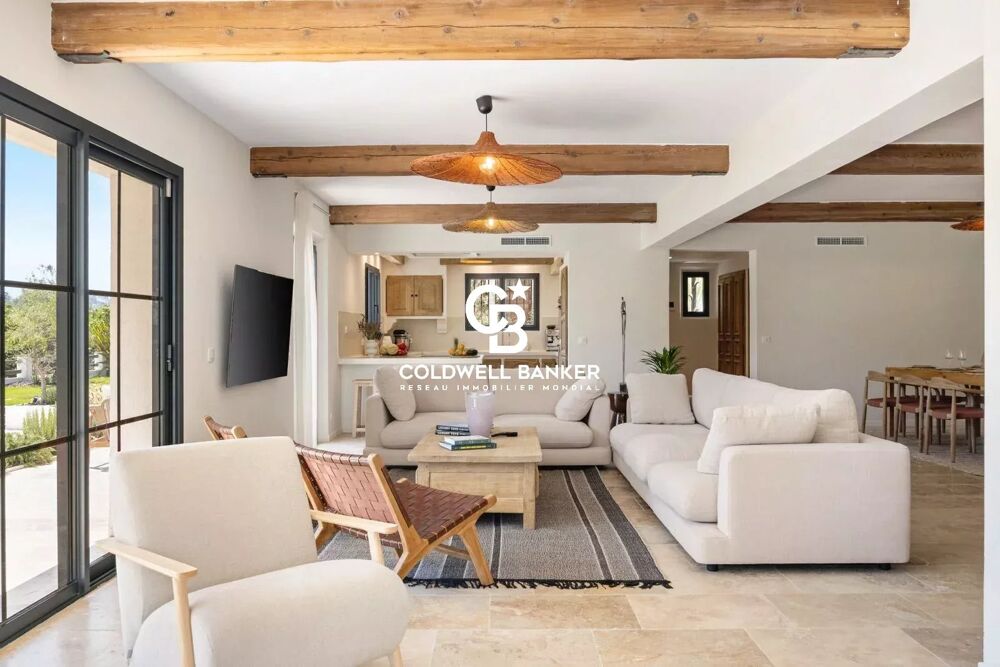 BELLE VILLA RÉNOVÉE AVEC PISCINE ET VUE SUR LE VILLAGE