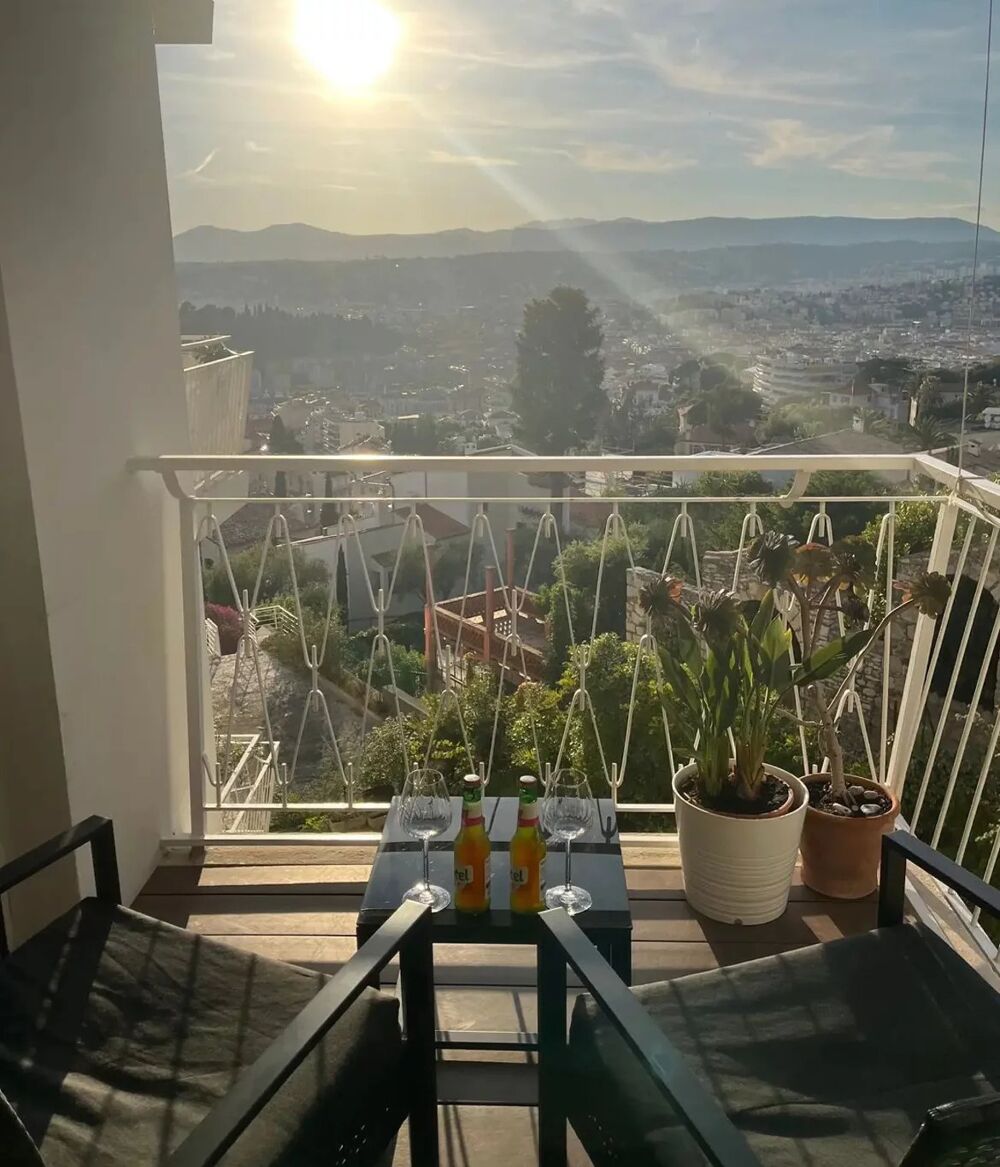 MONT BORON - Magnifique deux pièces de 44m² avec terrasse et bal