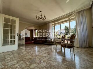  Maison  vendre 10 pices 210 m